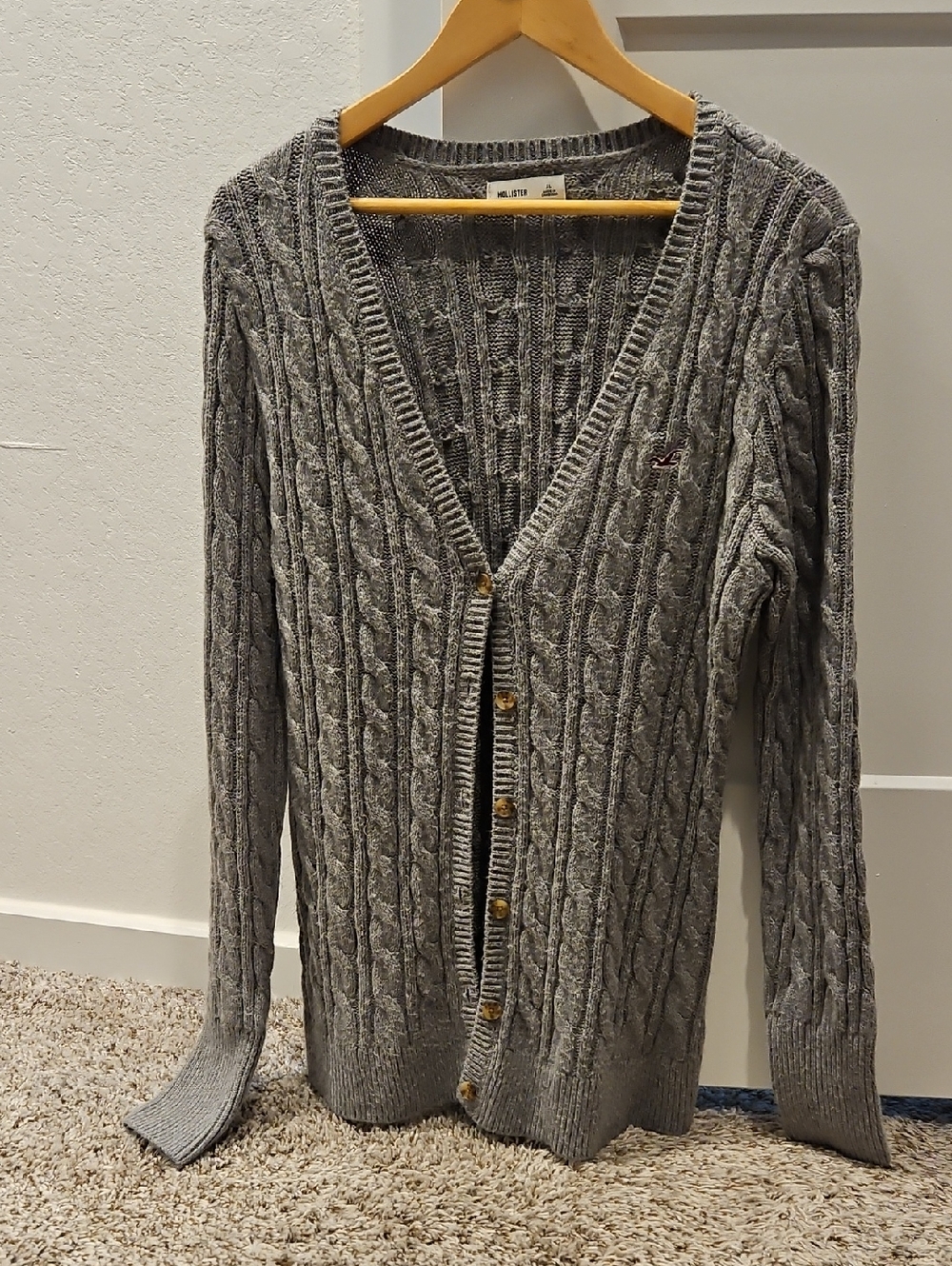 Hollister Women's Gray Cable-Knit V-Neck Cardigan